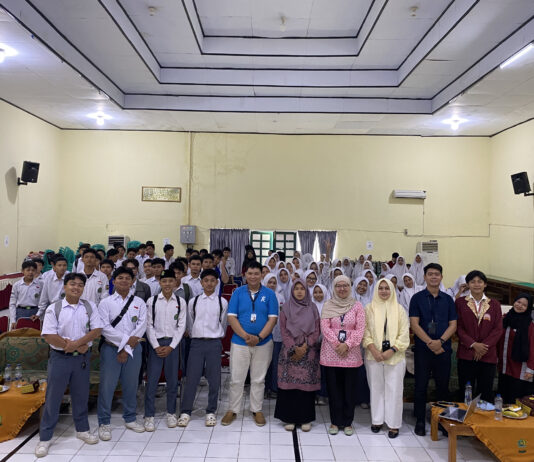 Edukasi Literasi Keuangan Digital, UIN FAS dan IDX Bengkulu Gelar Pengabdian Masyarakat di MAN 1 Kota Bengkulu